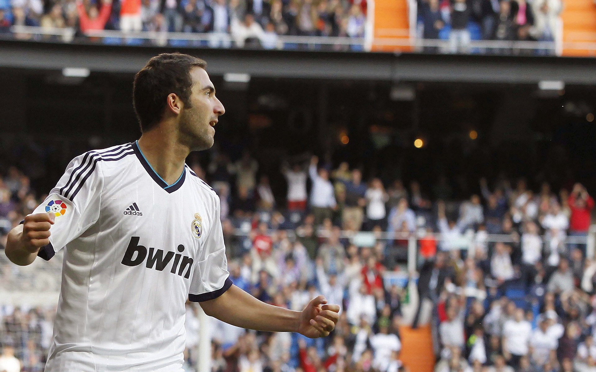 谢菲联稳健防守,刀锋战士全力保级,谢菲联队