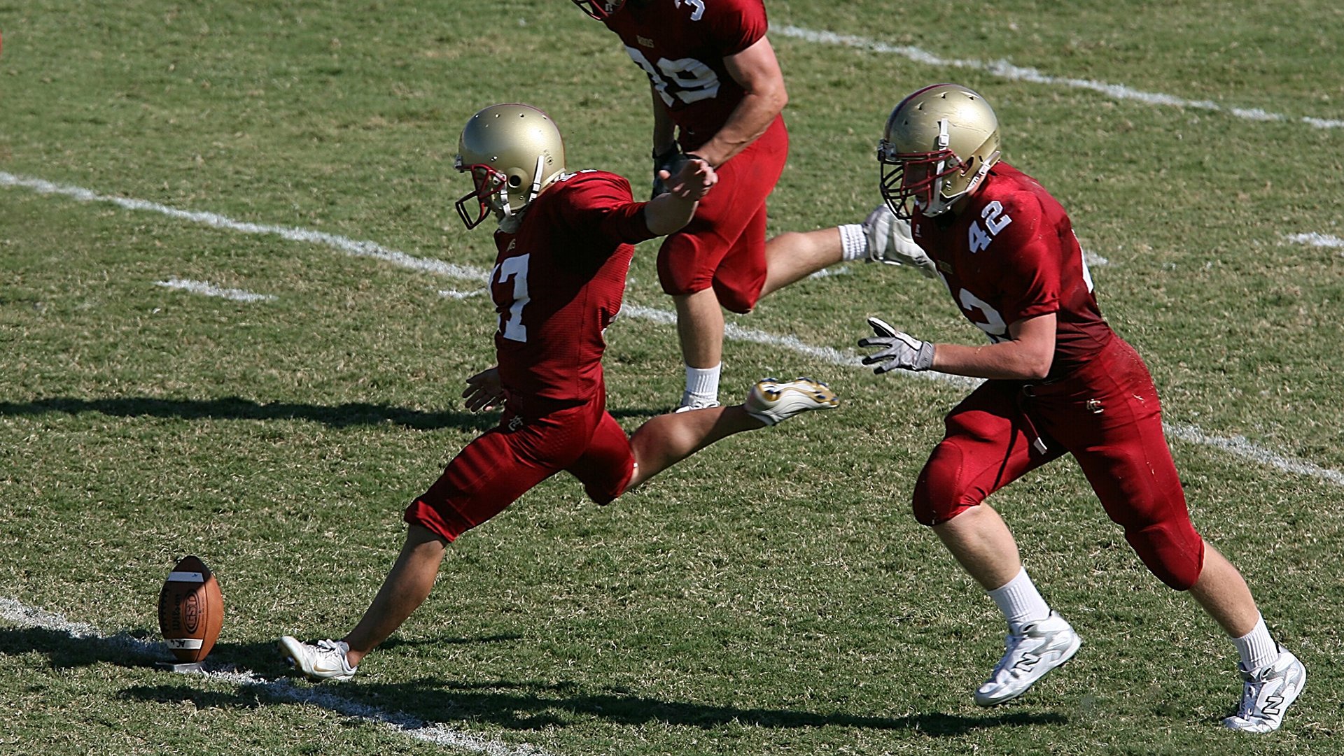 赛事期间，运动员的心理调适与体能保障，运动员赛前心理